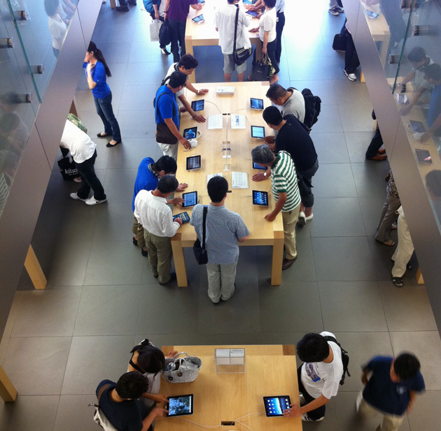 Apple Store, Ginza/iPad